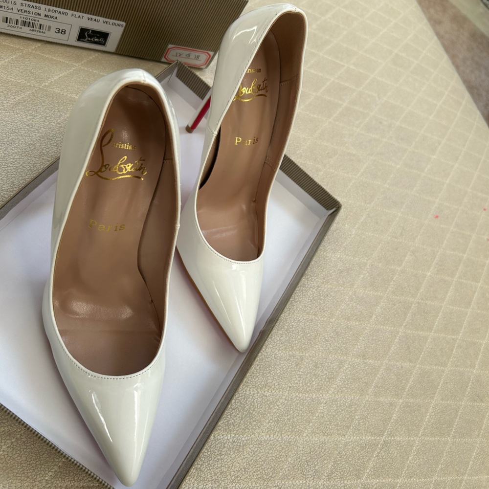 Brand new red bottoms with box size 38 - Picture 4 of 13